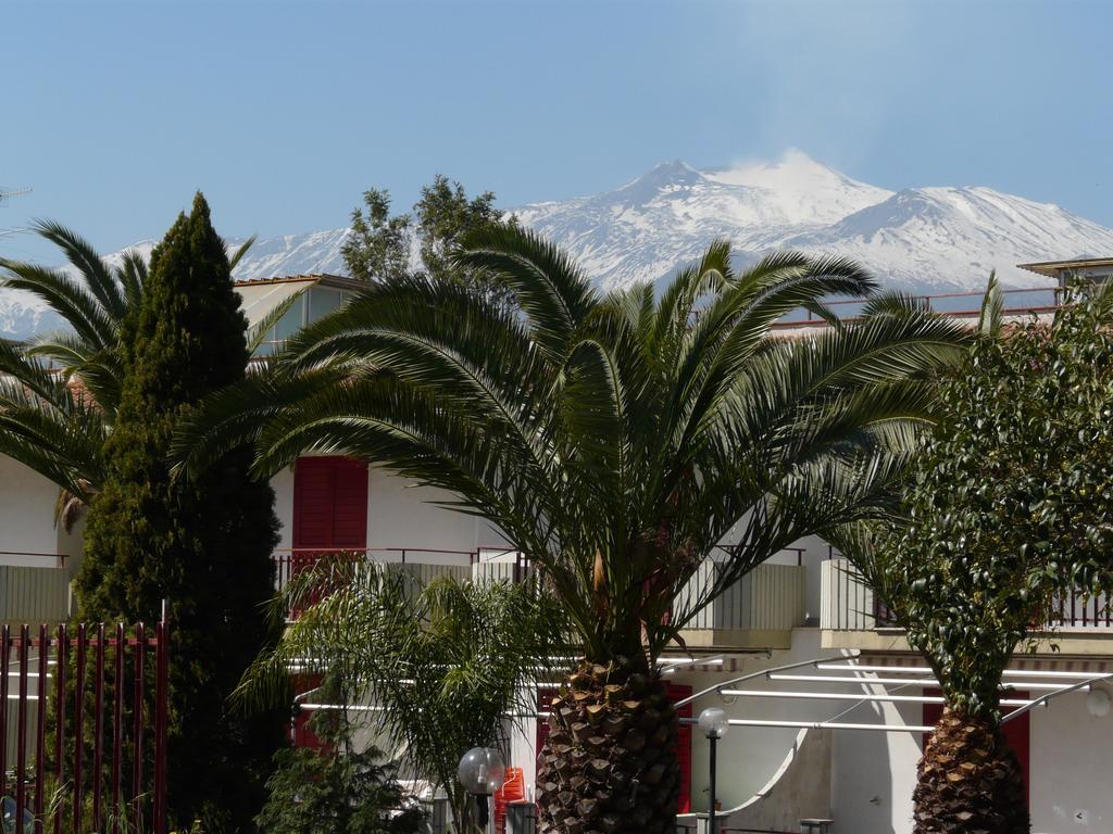 La Casa Al Mare Villa Fondachello  Luaran gambar